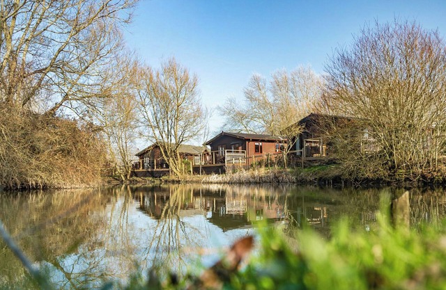 Lakeside Lodges (Pet)