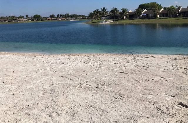 Lakeside Miami #1 *Superior Comfort* close to everything Kendall