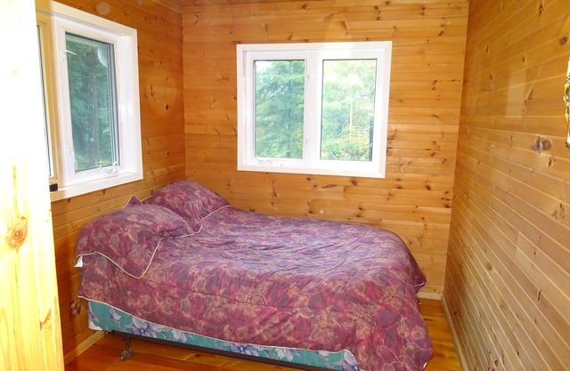 Lakeside Wolsey Shores Cottage on Manitoulin Island Weekly Sat to Sat Rentals