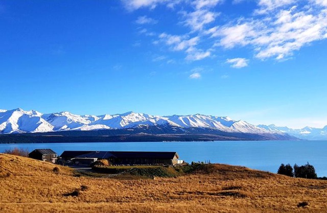 Lakestone Lodge