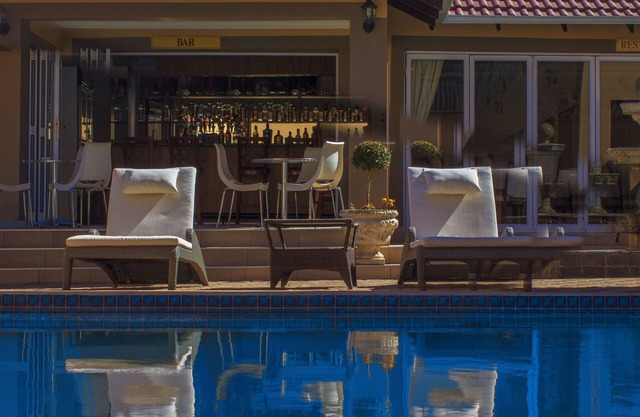 Lakeview Boutique Hotel & Conference Center