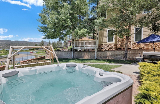 Lakeview Getaway Village Cabin by Big Bear Vacations