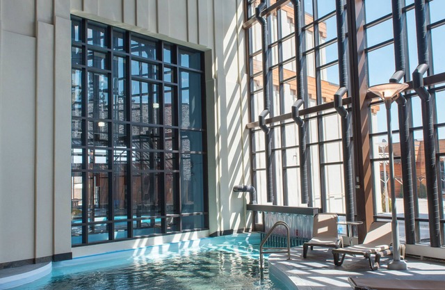 Lakeview Hecla Resort