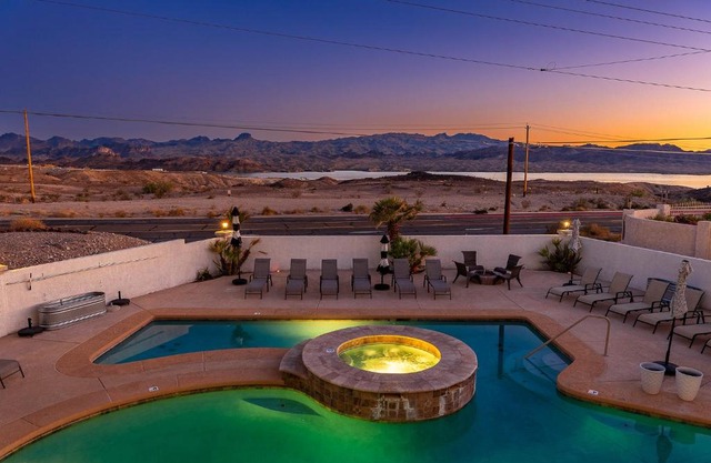 LakeView Home Minute From New Launch With Pool And Spa