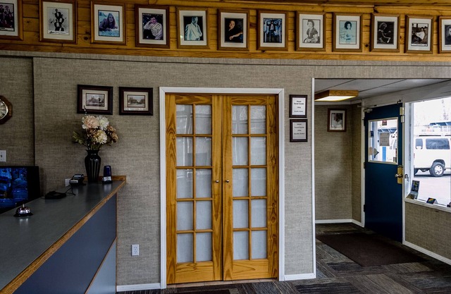 Lakeview Lodge Motel