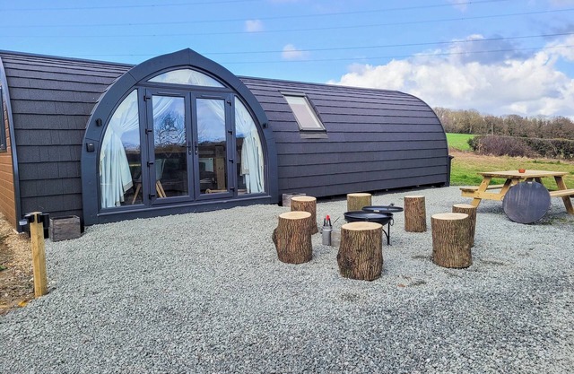 Lakeview Lodge- UK40692