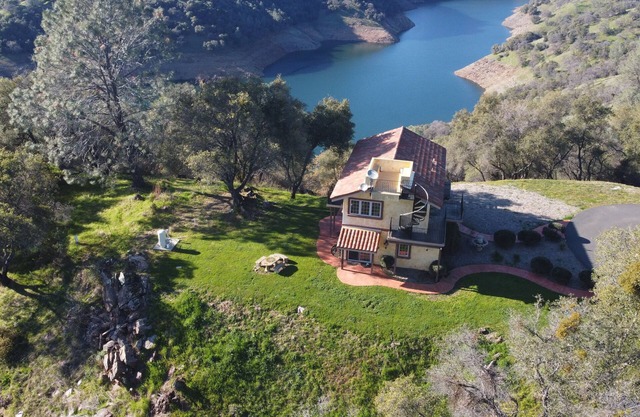 Lakeview Retreat House