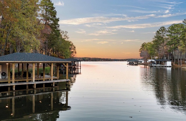 Lakin`Reel Memories - Sleeps 18 - New Rental