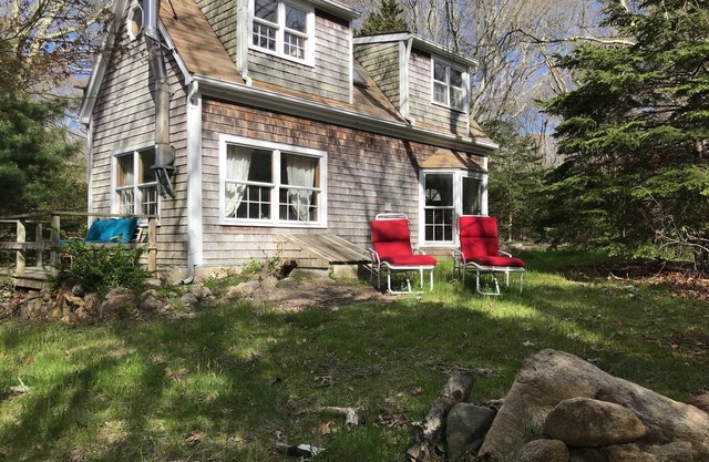 Lambert's Cove Beach Getaway - NEW LISTING Private Beach Access!