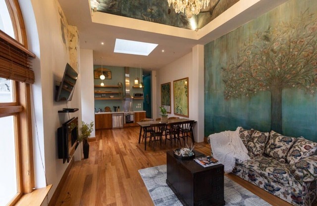 Lambton Quay Loft - Sleeps 10
