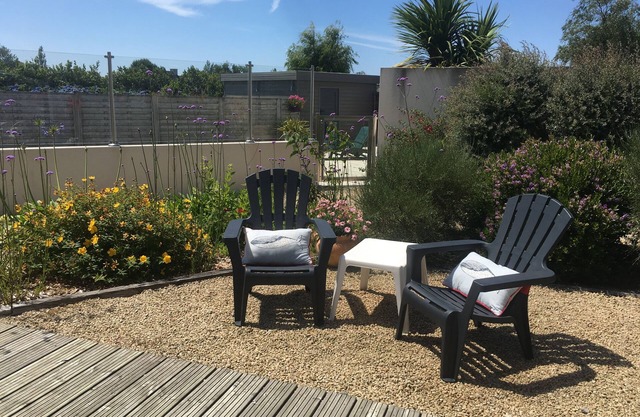 LAN01 House with heated pool, near the beaches of Abers