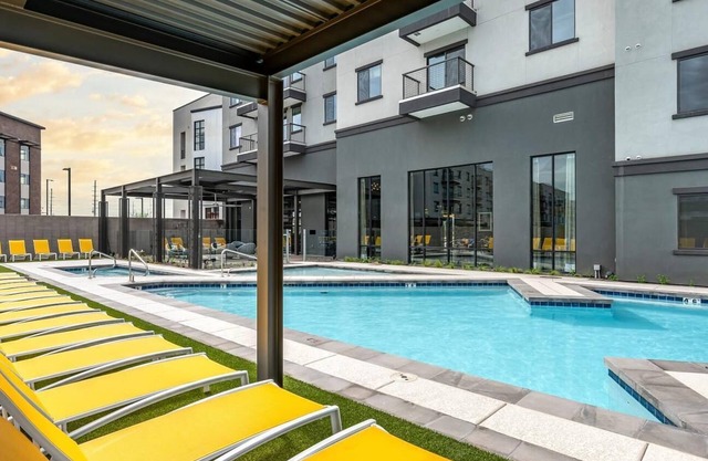 Landing | Amazing 1BD, Clubhouse, Yoga Studio