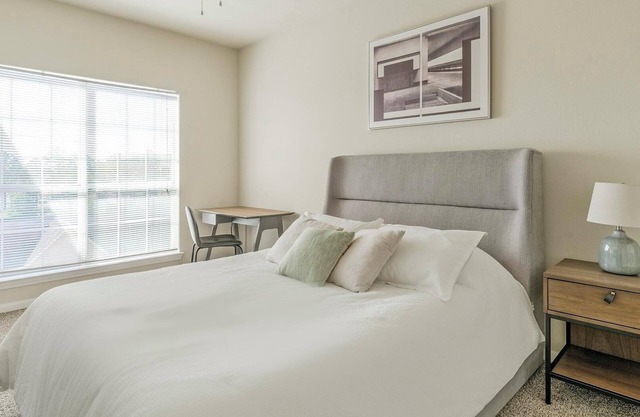 Landing | Amazing 1BD, Gym, Game Room