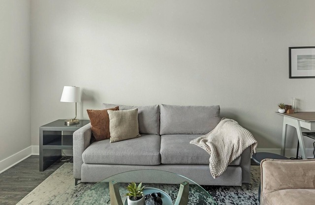 Landing | Amazing 1BD, Gym, Clubhouse