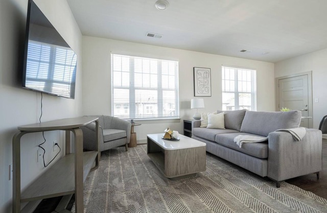 Landing | Amazing 1BD, Pool, Gym