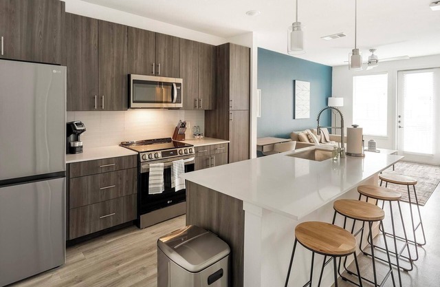 Landing | Amazing 1BD, Gym, Clubhouse