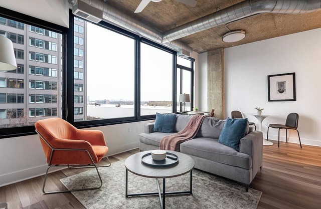 Landing | Amazing 2BD, Gym, Game Room