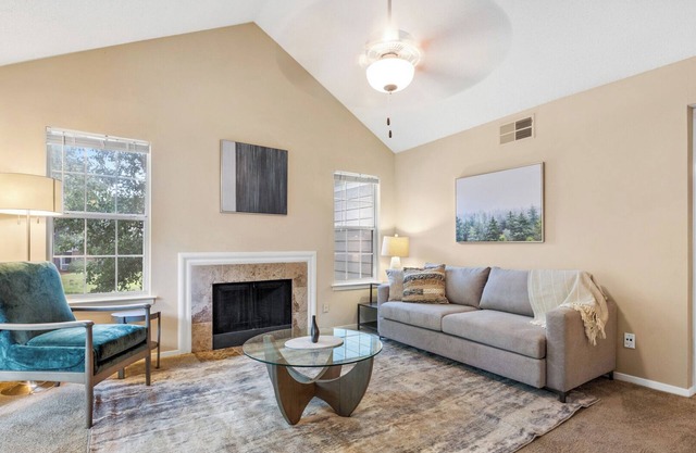 Landing | Amazing 2BD, Pool, Tennis Court