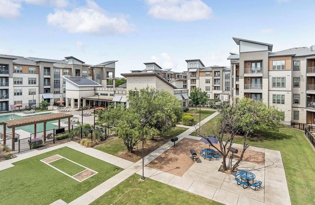Landing | Amazing 2BD, Gym, Game Room