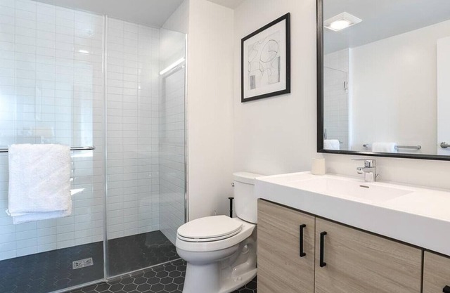 Landing at 50 Jones - 1 Bedroom in Tenderloin