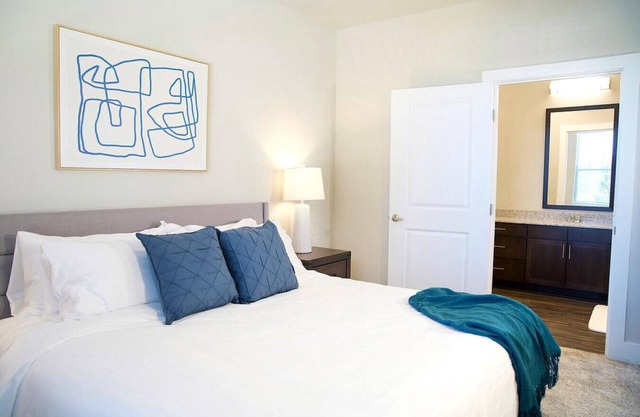 Landing at Crowne at Briargate - 3 Bedrooms in Briargate