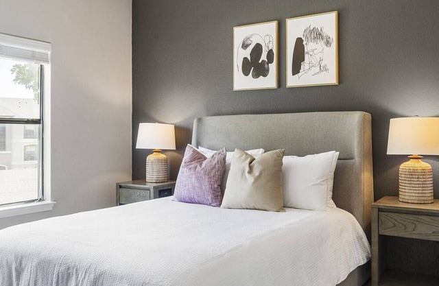 Landing at Franciscan At Bear Creek - 2 Bedrooms in Downtown Euless
