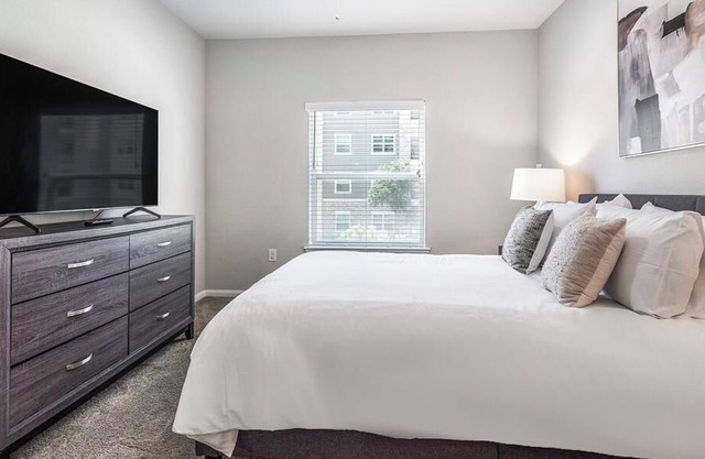 Landing at The Abbey at Sonterra - 2 Bedrooms in Stone Oak