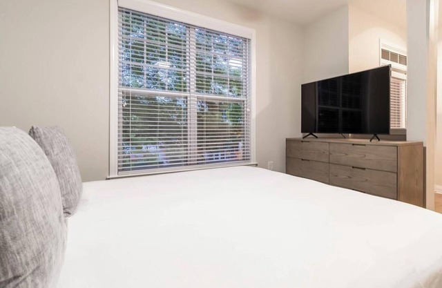 Landing at The Arboretum - 1 Bedroom in The Arboretum