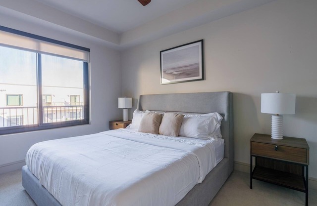 Landing at The Hayworth - 2 Bedrooms in Westside