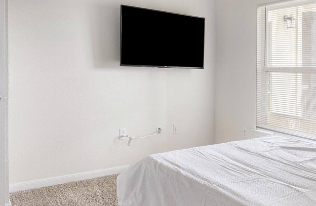 Landing at The Lookout at Comanche Hill - 1 Bedroom in Woodstone
