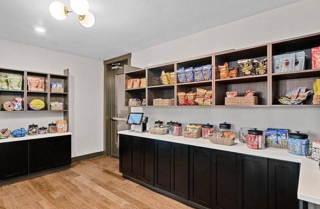 Landing at The Newton Apartments - 2 Bedrooms in Palisades