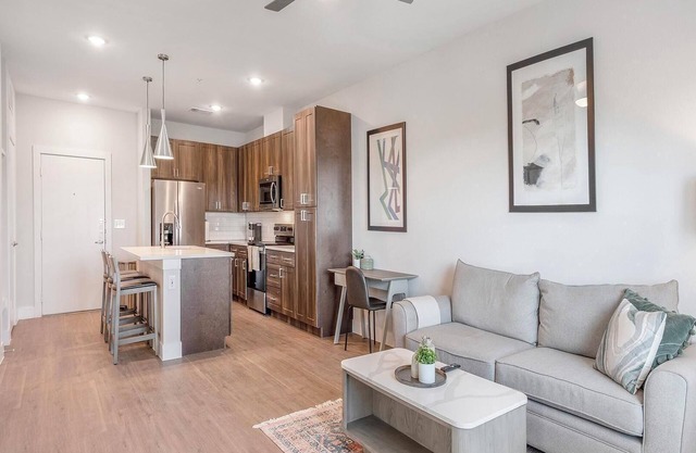 Landing at The Virginia - 1 Bedroom in Seguin