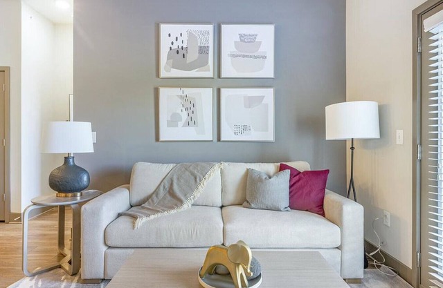 Landing at Vintage Tollgate - 2 Bedrooms in Downtown Thompson's Station