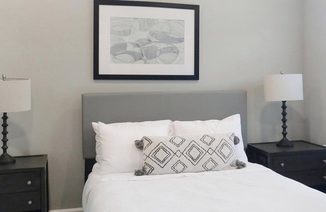 Landing | Beautiful 1BD, Gym, Yoga Studio