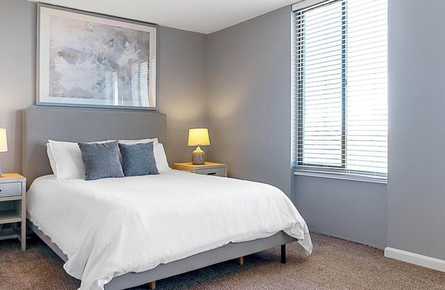 Landing | Beautiful 1BD, Gym, Pool