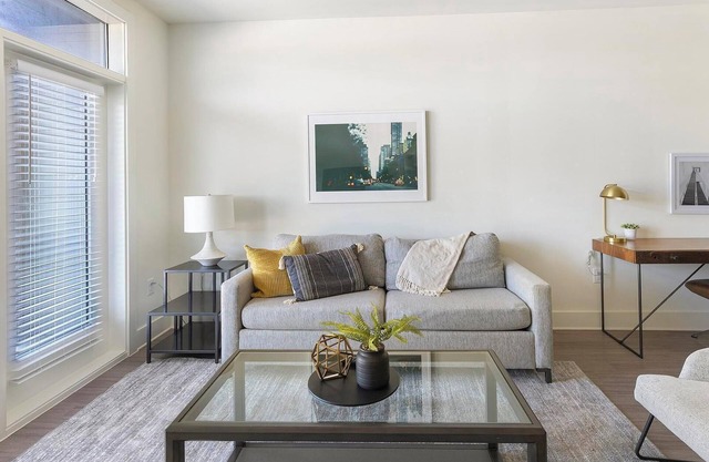 Landing | Beautiful 1BD, Courtyard, Game Room