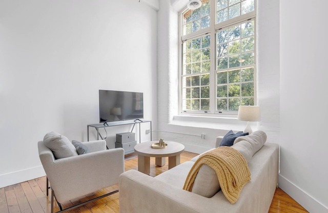 Landing | Beautiful 1BD, Yoga Studio, Gym