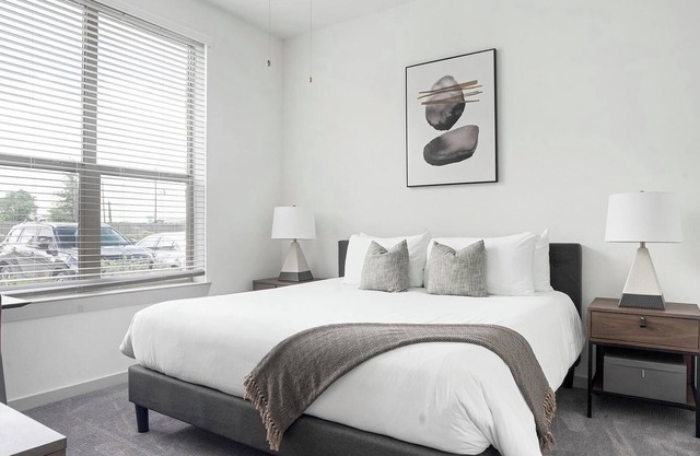 Landing | Beautiful 1BD, Gym, Yoga Studio