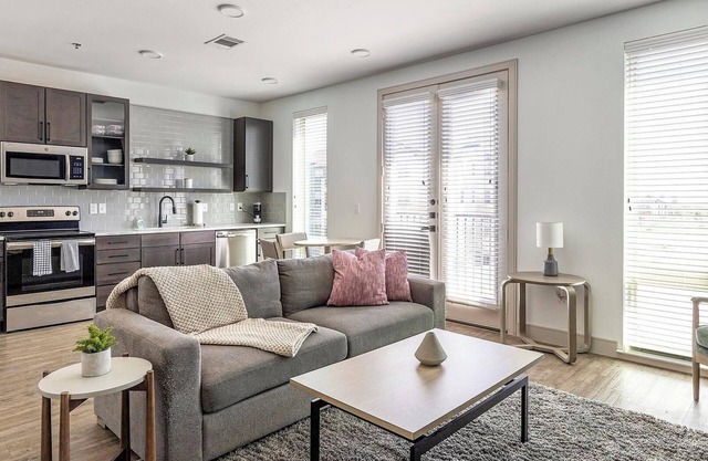 Landing | Chic 1BD, Gym, Courtyard