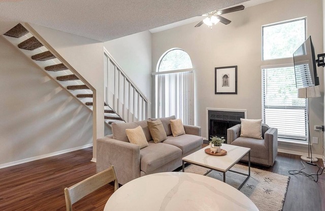 Landing | Chic 2BD, Game Room, Pool