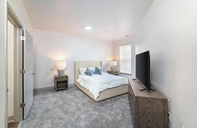 Landing | Chic 2BD, Gym, Clubhouse