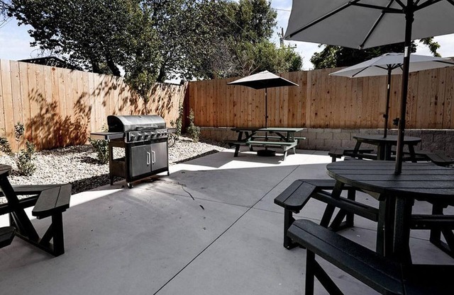 Landing | Incredible Studio, Gym, Rooftop Lounge