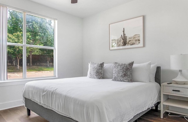Landing | Incredible 1BD, Gym, Courtyard