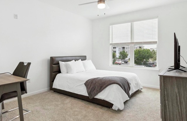 Landing | Incredible 1BD, Gym, Yoga Studio