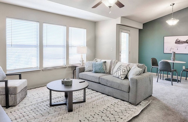 Landing | Incredible 1BD, Gym, Pool