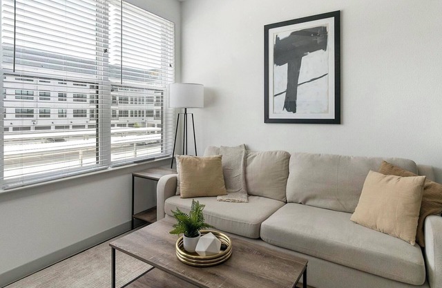 Landing | Incredible 1BD, Gym, Pool