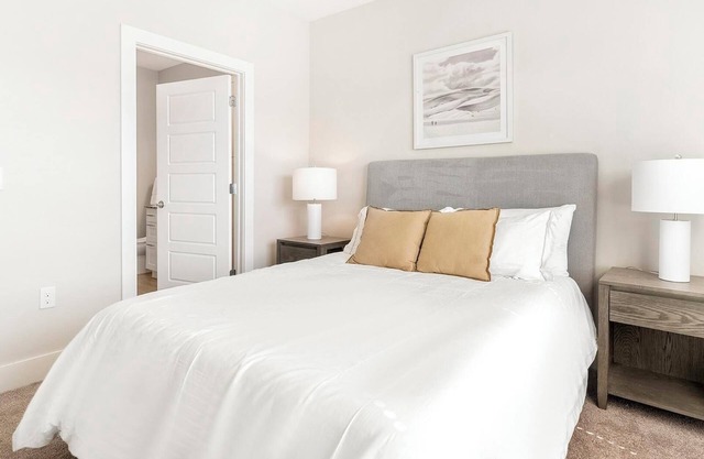 Landing | Incredible 1BD, Pool, Clubhouse
