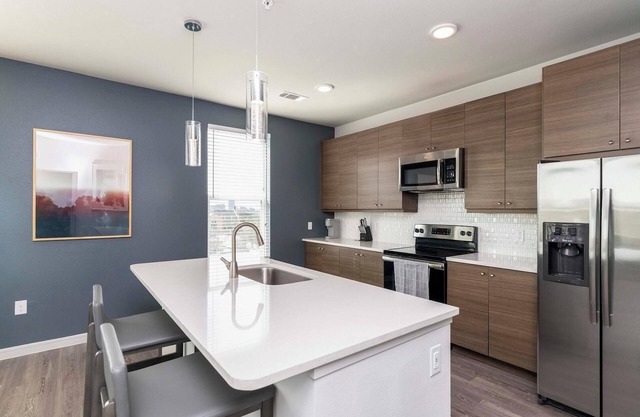 Landing | Incredible 2BD, Gym