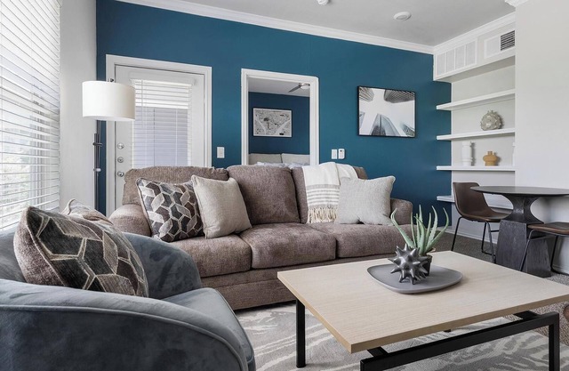 Landing | Incredible 1BD, Gym, Clubhouse