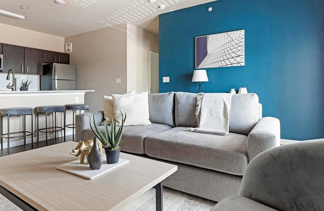 Landing | Modern 1BD, Pool, Gym